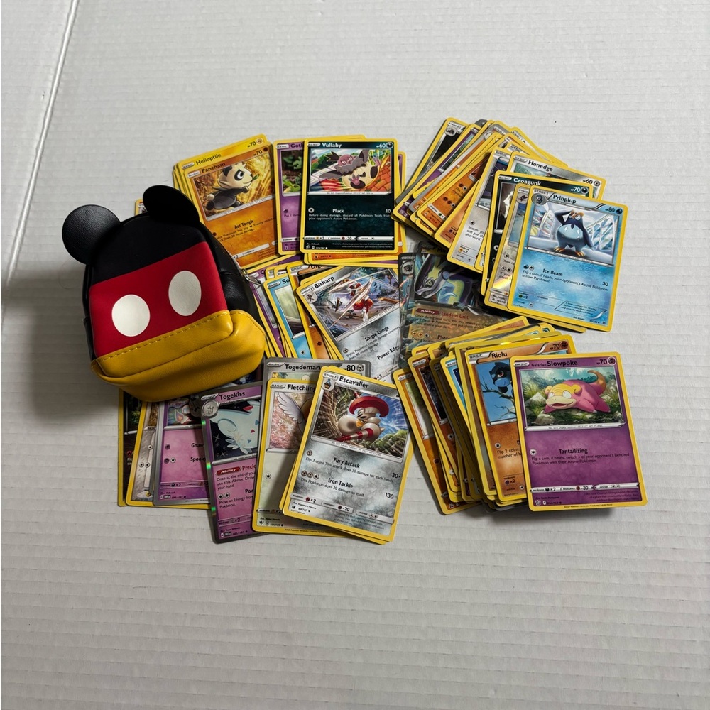 Pokemon Cards Micky Mouse Keychain - Picture 6 of 6